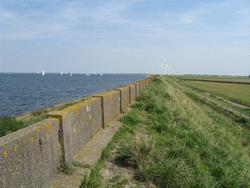 Muralt wall in Zeeland, (Wikipedia Commons, A. van der Linde)